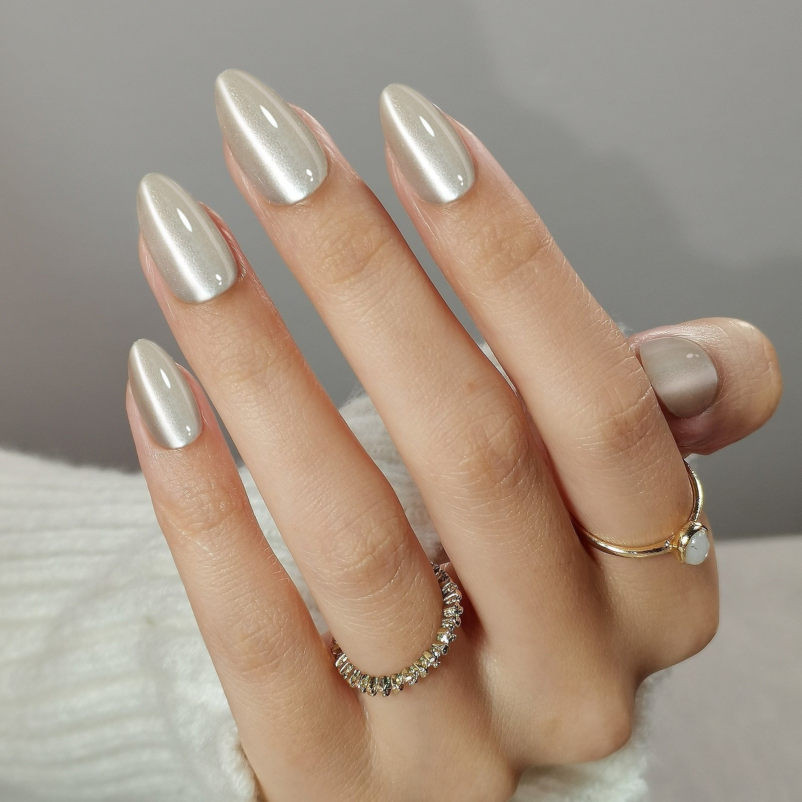 Champagne Cat Eye