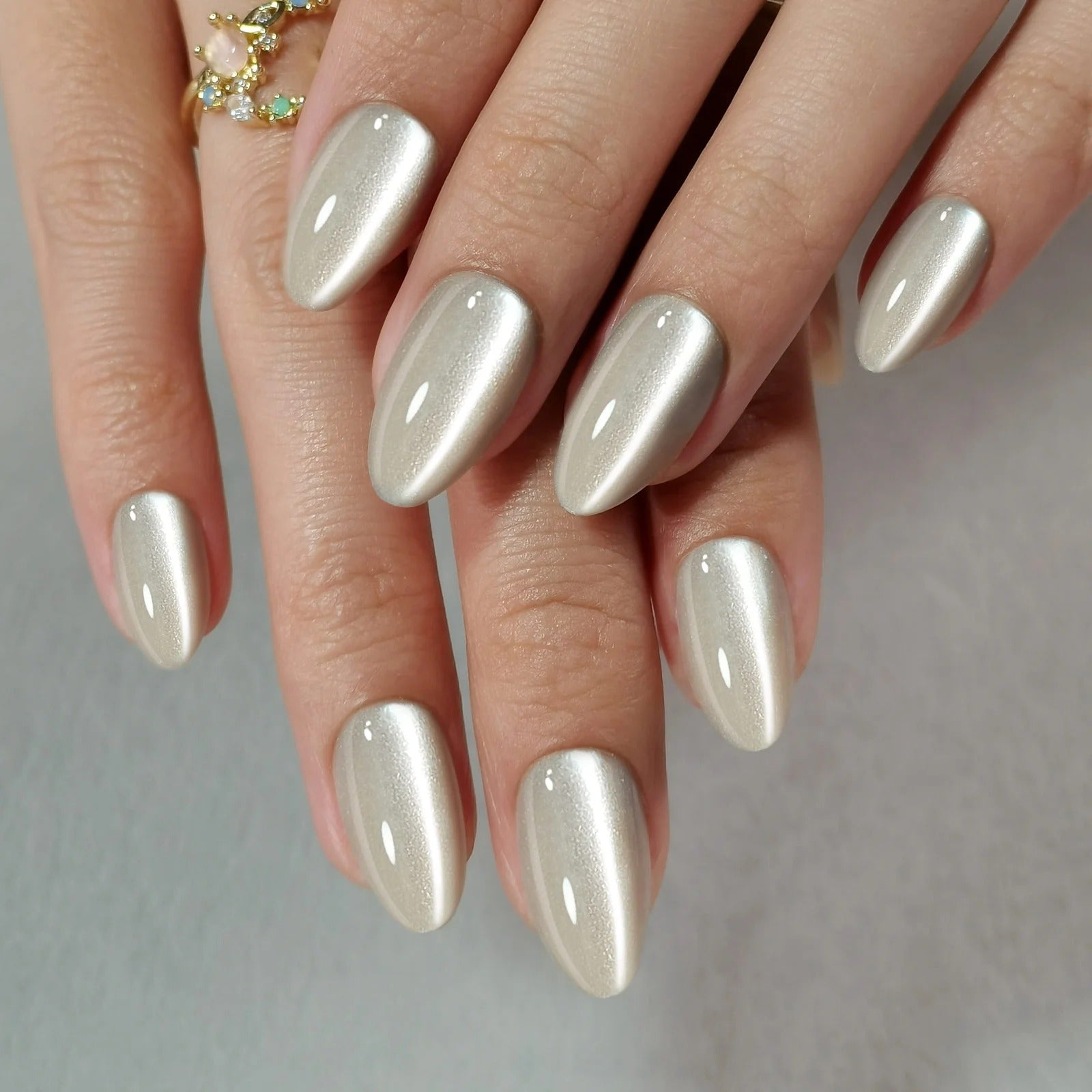 Champagne Cat Eye